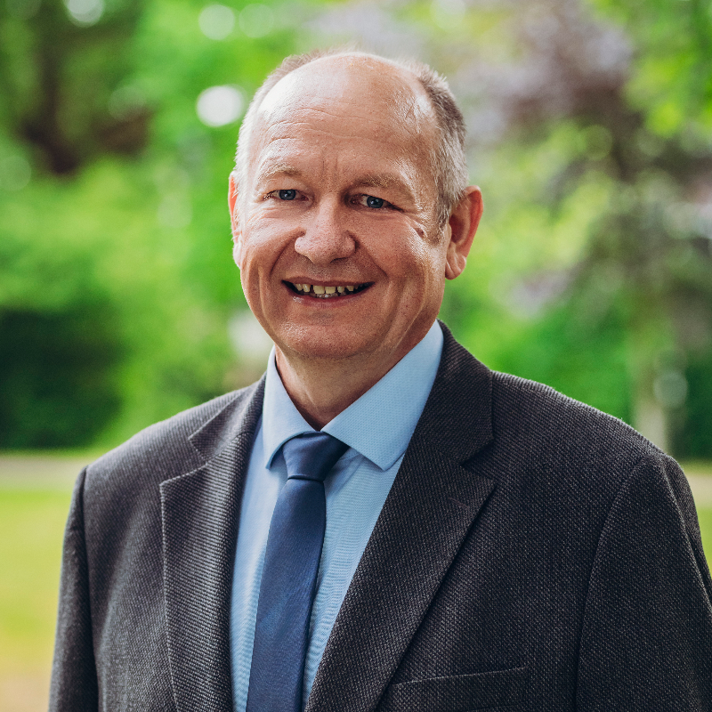  Bernhard Heermann